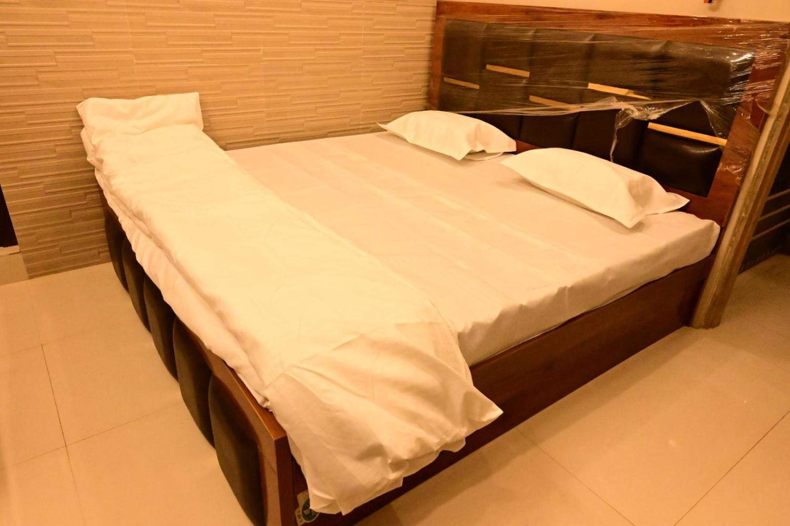 Sri Ram Lalla International Hotel Ayodhya Luaran gambar
